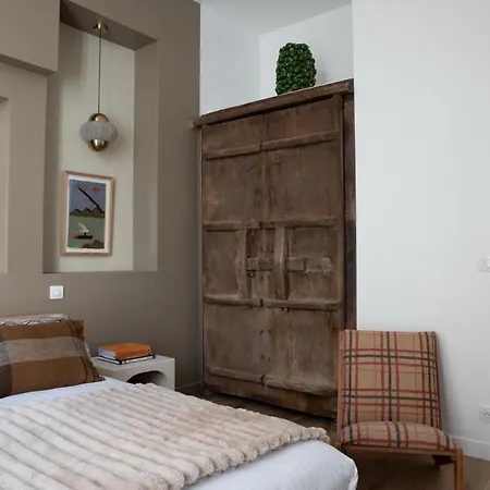 Souvenir דירה פריז